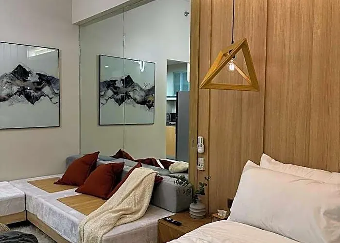 One Uptown Residences At Bgc - Staycations Up Above 15 马尼拉