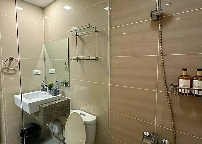 One Uptown Residences At Bgc - Staycations Up Above 15 2* 马尼拉