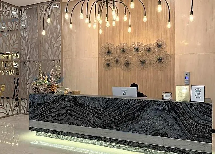 酒店 One Uptown Residences At Bgc - Staycations Up Above 15 2*