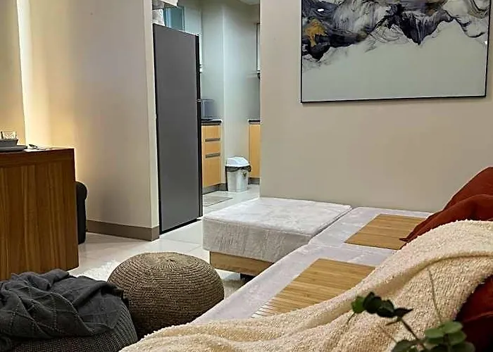 酒店 One Uptown Residences At Bgc - Staycations Up Above 15 马尼拉