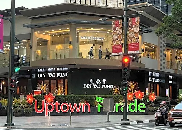 One Uptown Residences At Bgc - Staycations Up Above 15 2* 马尼拉