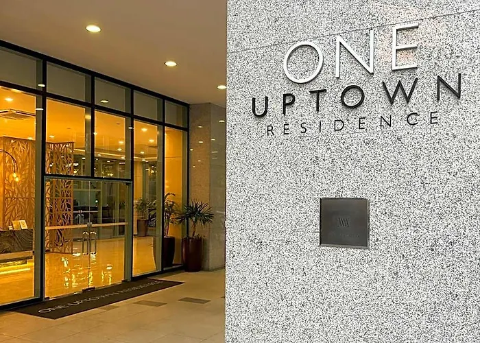 One Uptown Residences At Bgc - Staycations Up Above 15 2*