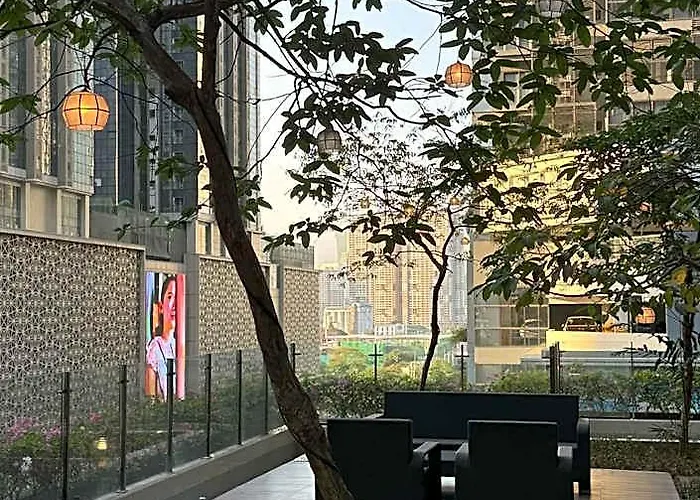 One Uptown Residences At Bgc - Staycations Up Above 15 2*